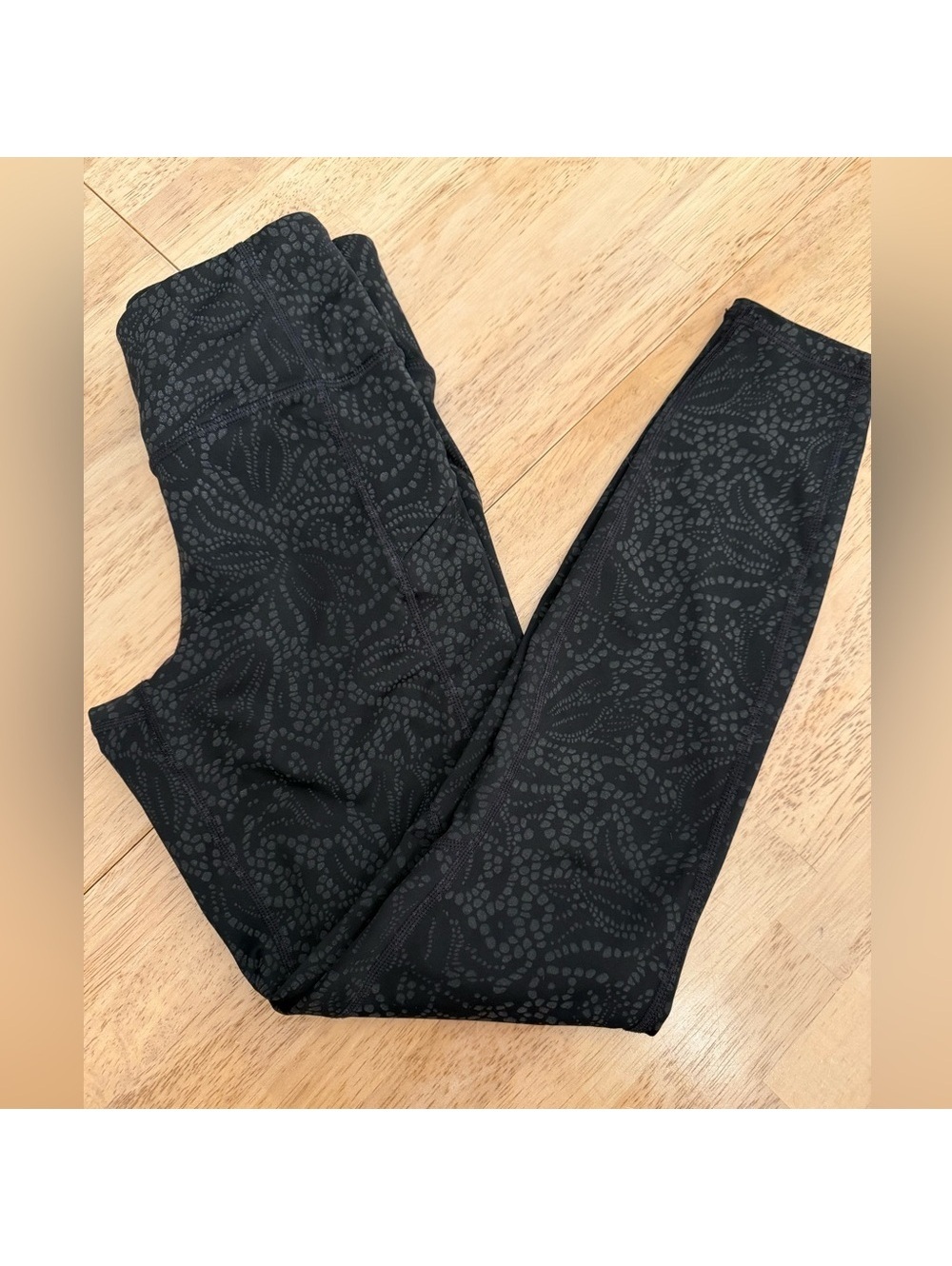 Athleta Black and Gray Patterned Leggings
